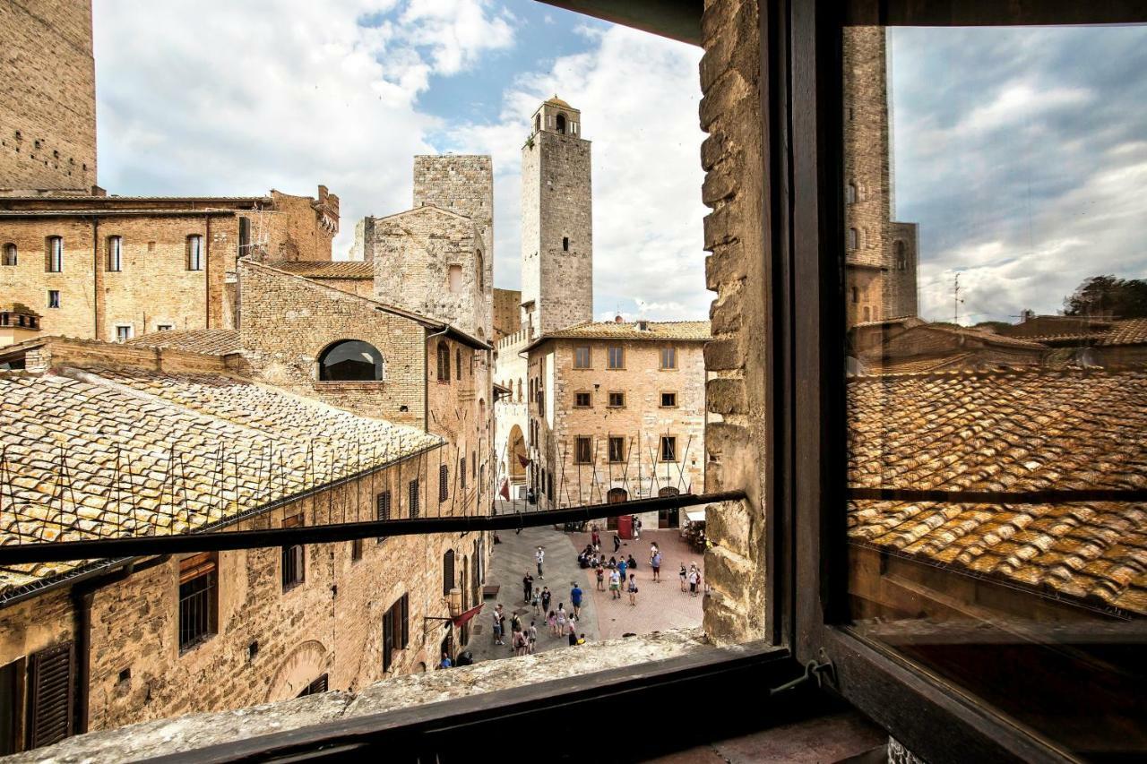 The Artists' Tower - Amazing View From The Tower Leilighet San Gimignano Eksteriør bilde